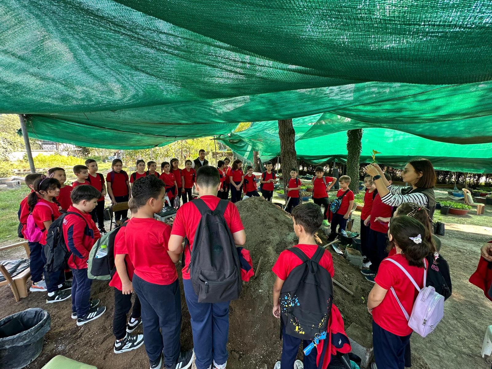 Zonguldak’ta Minik Eller Geleceğe Fidan Dikti5