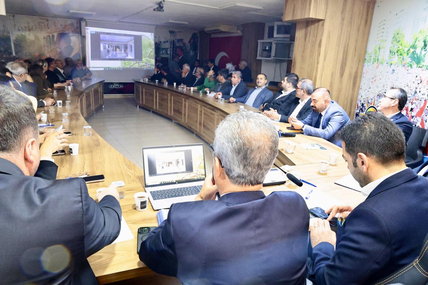 Abbas Yeşildemir’den Ak Parti’de Hizmet Sunumu4