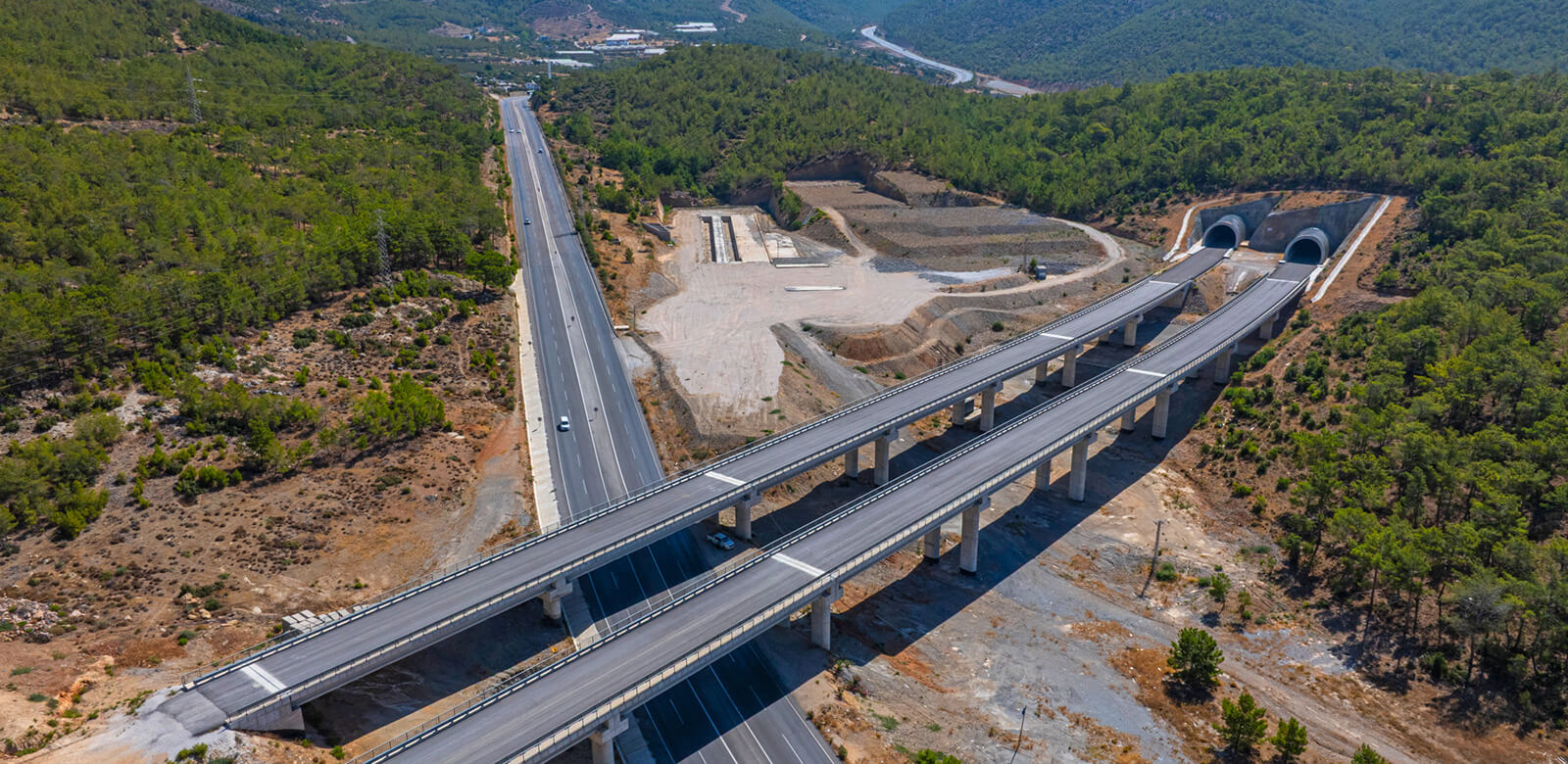 Akdeniz Sahil Yolu’nun 28 Kilometrelik Bölümü Hizmete Açıldı (2)