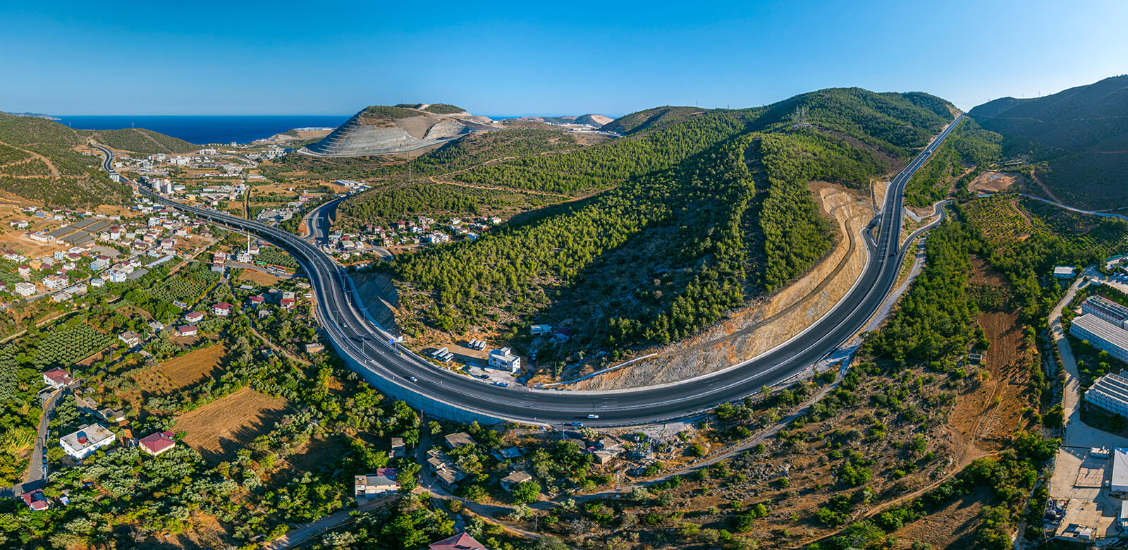 Akdeniz Sahil Yolu’nun 28 Kilometrelik Bölümü Hizmete Açıldı (5)