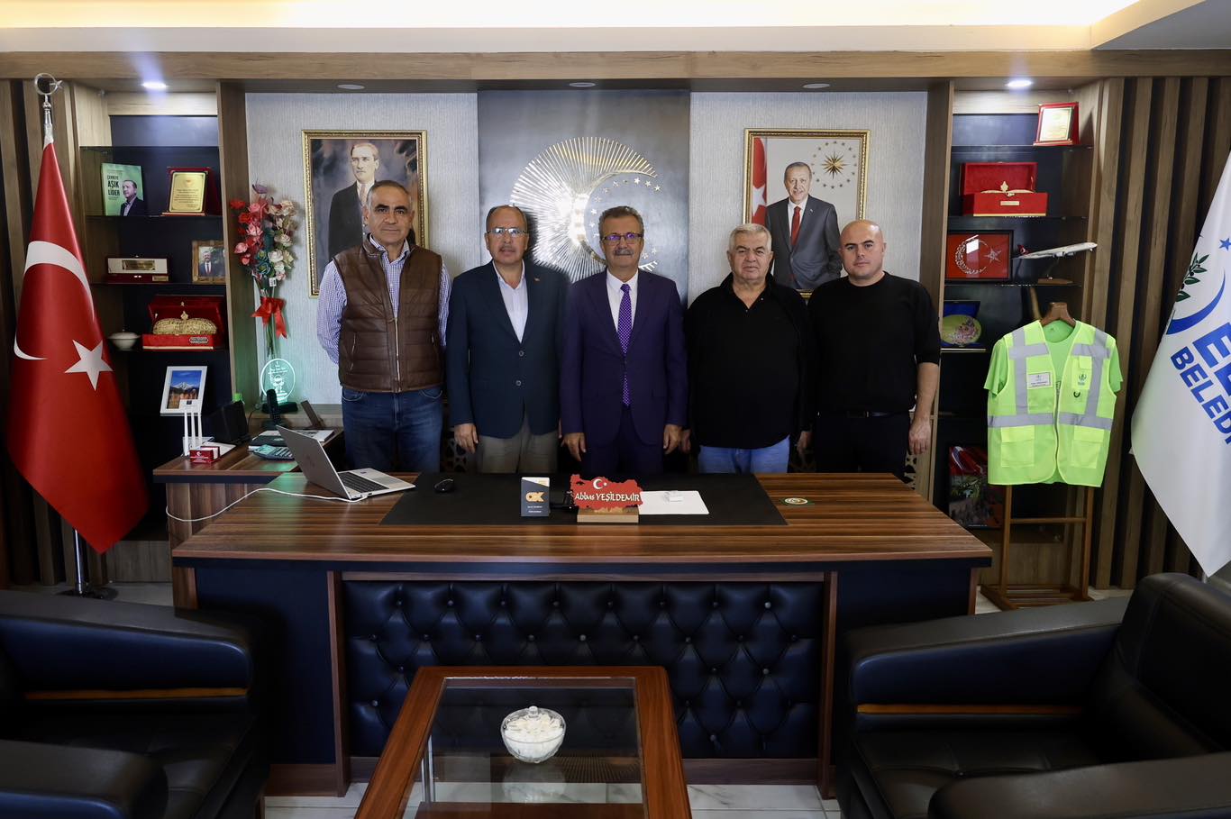 Başkan Abbas Yeşildemir Beyağaç Heyetini Ellek’te Ağırladı4