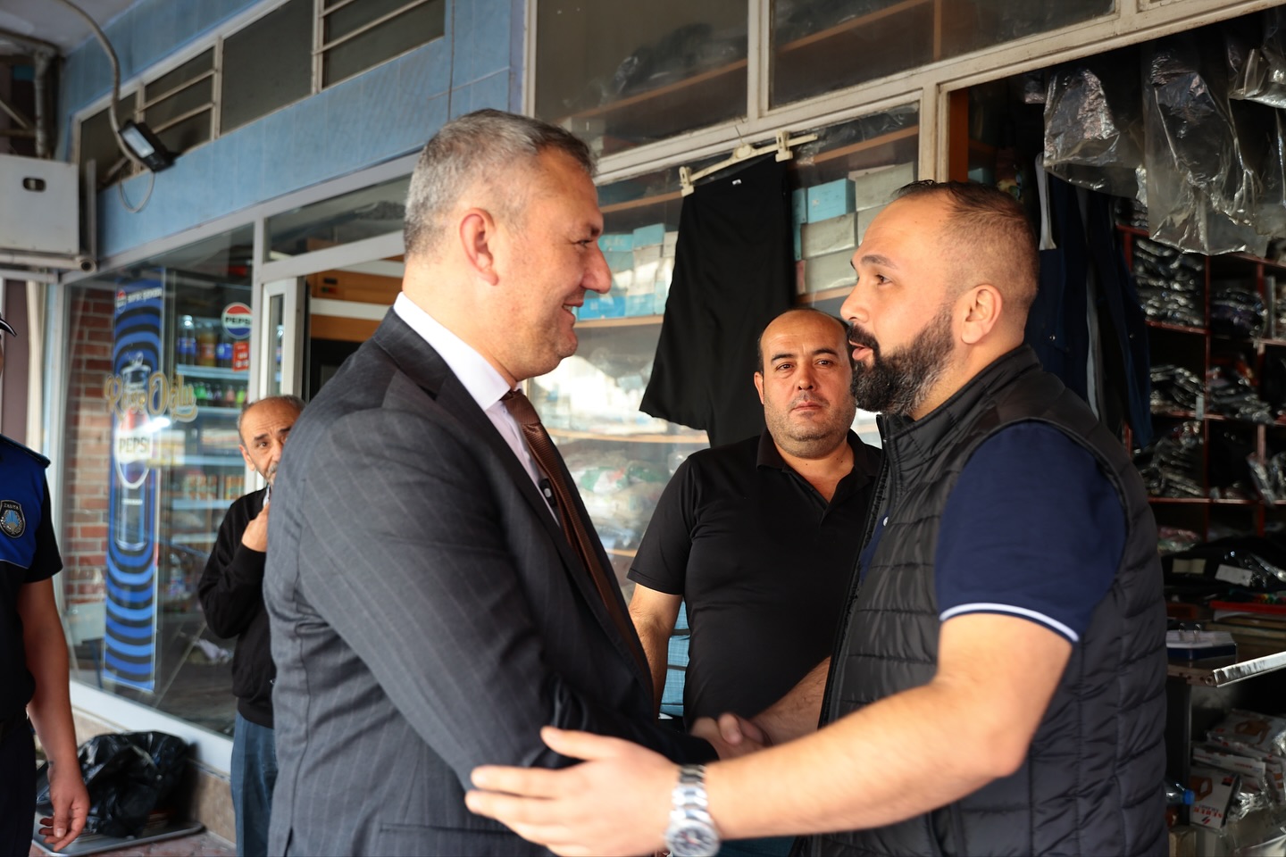 Başkan Mustafa İba Haftaya Esnaf Ziyaretleriyle Başladı11