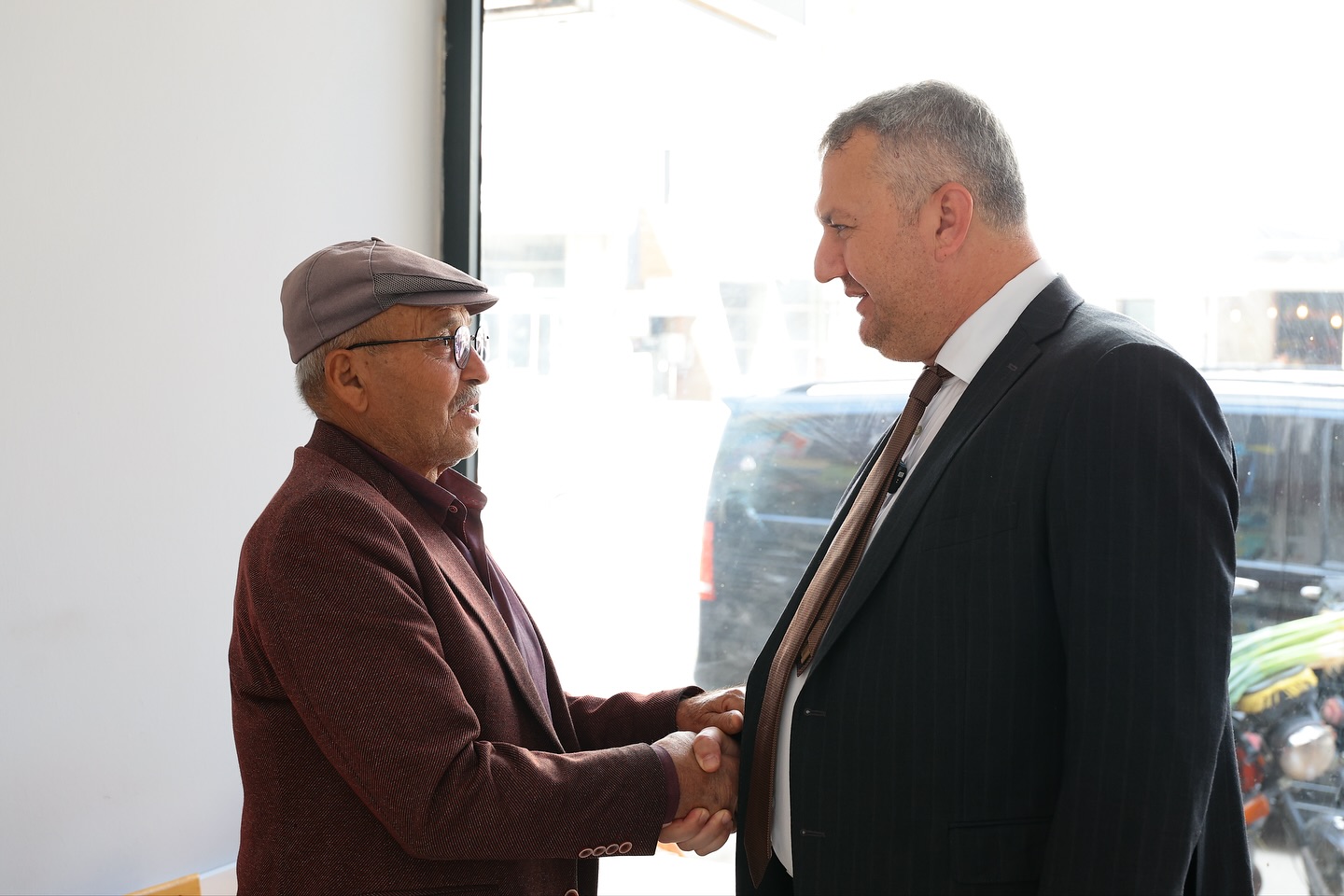 Başkan Mustafa İba Haftaya Esnaf Ziyaretleriyle Başladı15