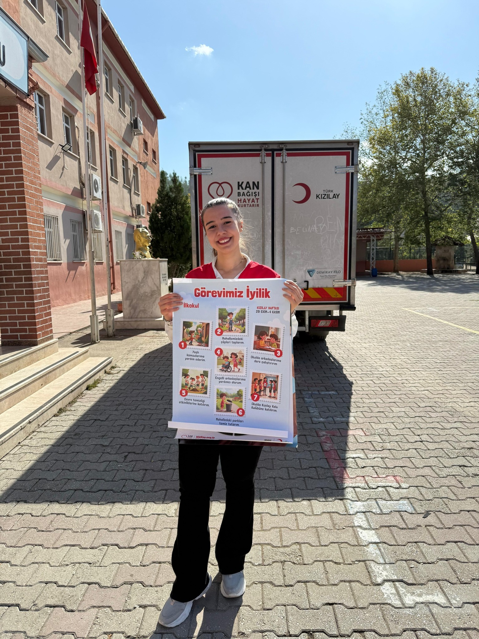 “Birbirimize Candan Bağlıyız” Kampanyasında 100 Ünite Kan Bağışı (6)