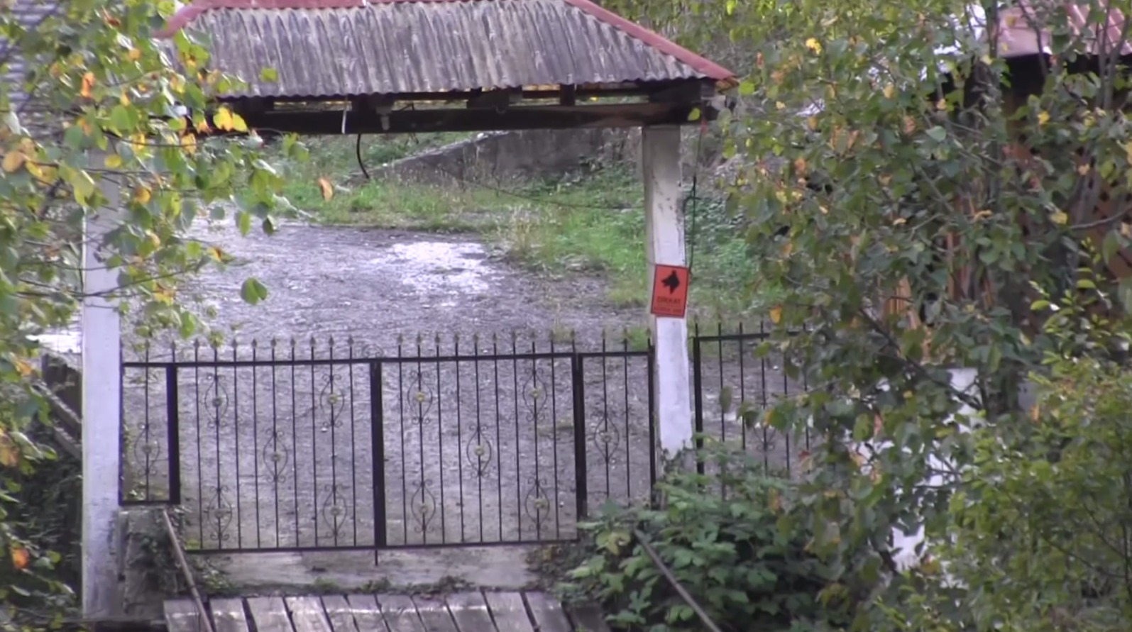 Borçka’da Asma Köprüye Demir Kapı Ve Kilit Takıldı2