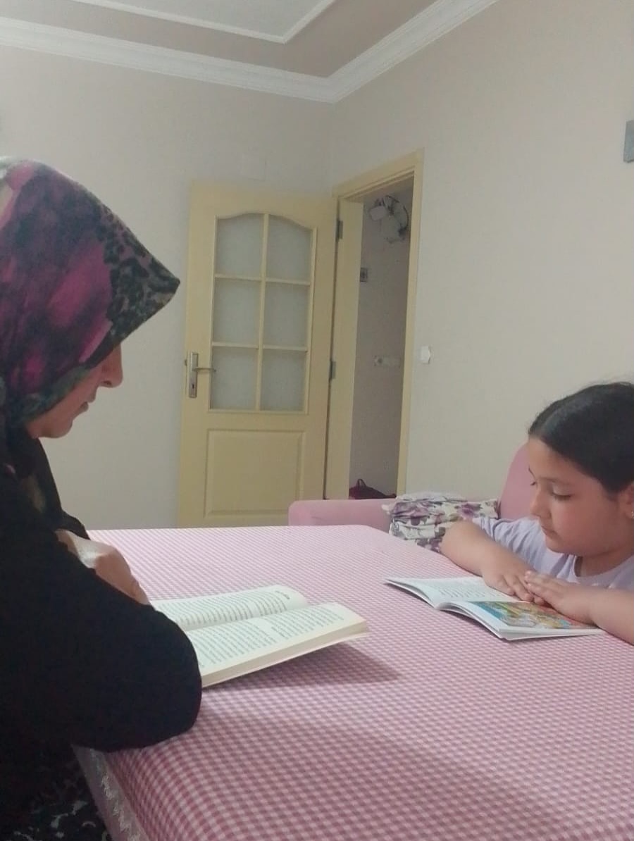 Çedes Düziçi'nden Aileyle Kitap Okuma Etkinliği (1)