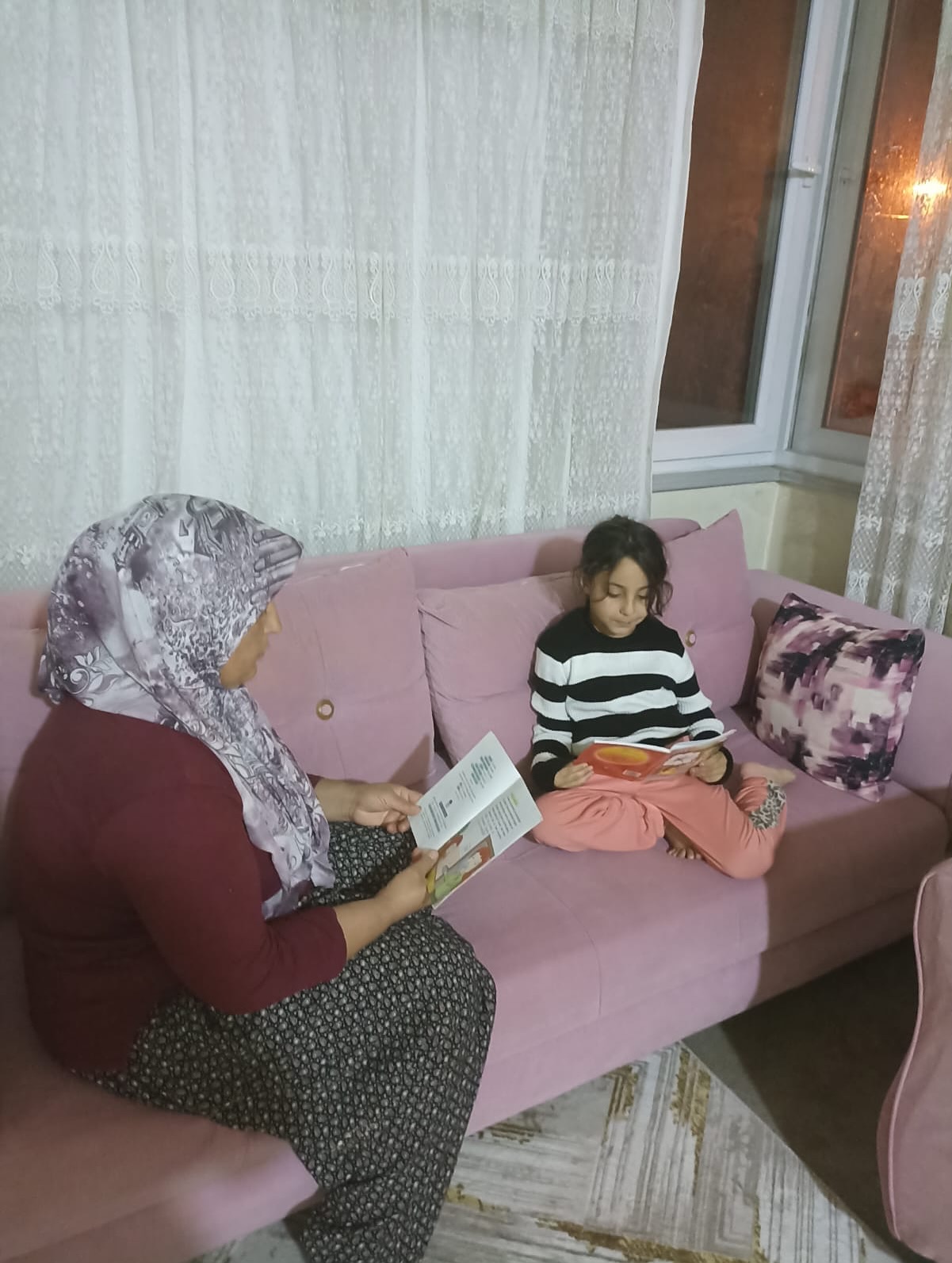 Çedes Düziçi'nden Aileyle Kitap Okuma Etkinliği (2)