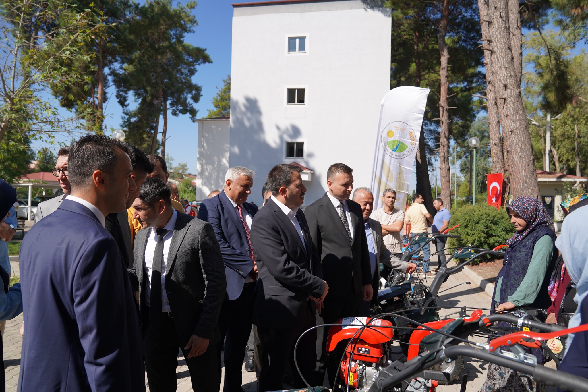 Düziçi’nde Çiftçilere Makine Ekipman Desteği Töreni7