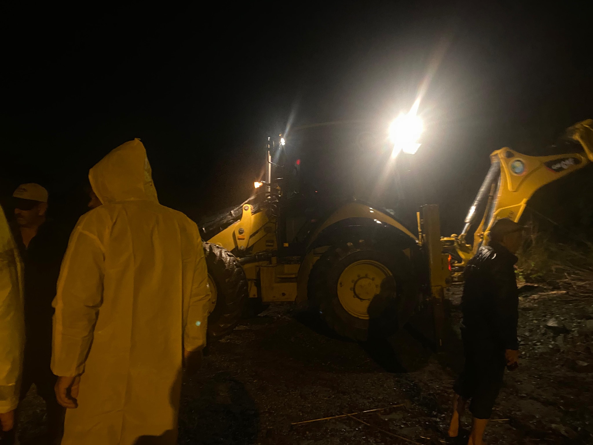 Erzin’de Sağanak Yağış Sonrası Belediye Ve Kurumlar Sahada2