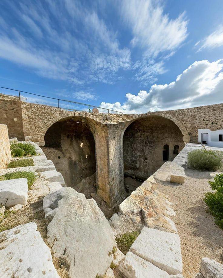 Feke Kalesi Tarihi İpek Yolu’na Hakim Görkemli Kale3