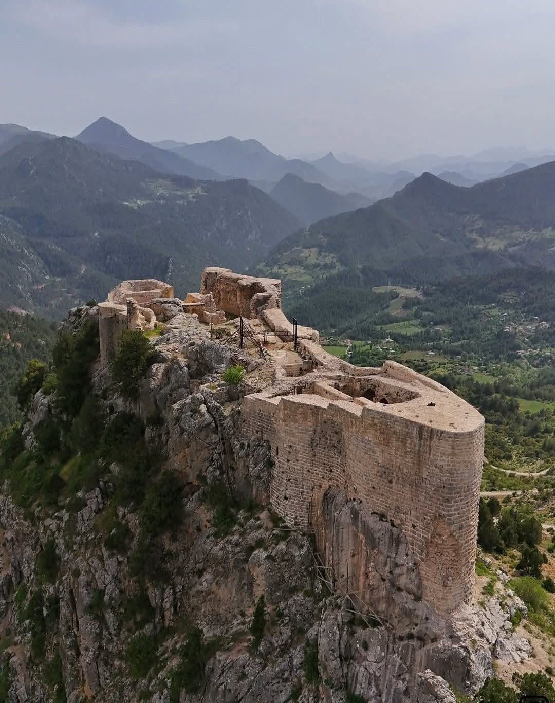 Feke Kalesi Tarihi İpek Yolu’na Hakim Görkemli Kale4