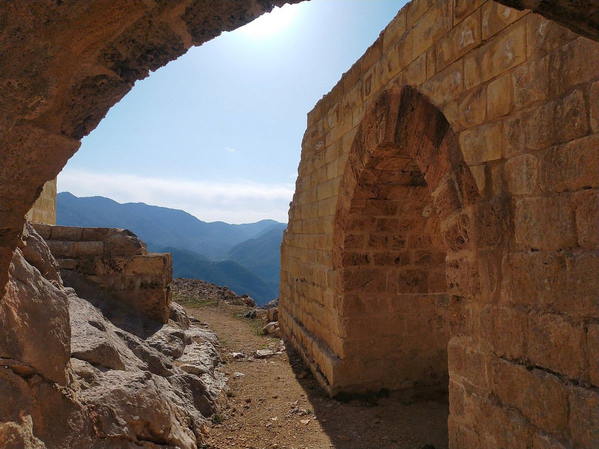 Feke Kalesi Tarihi İpek Yolu’na Hakim Görkemli Kale6
