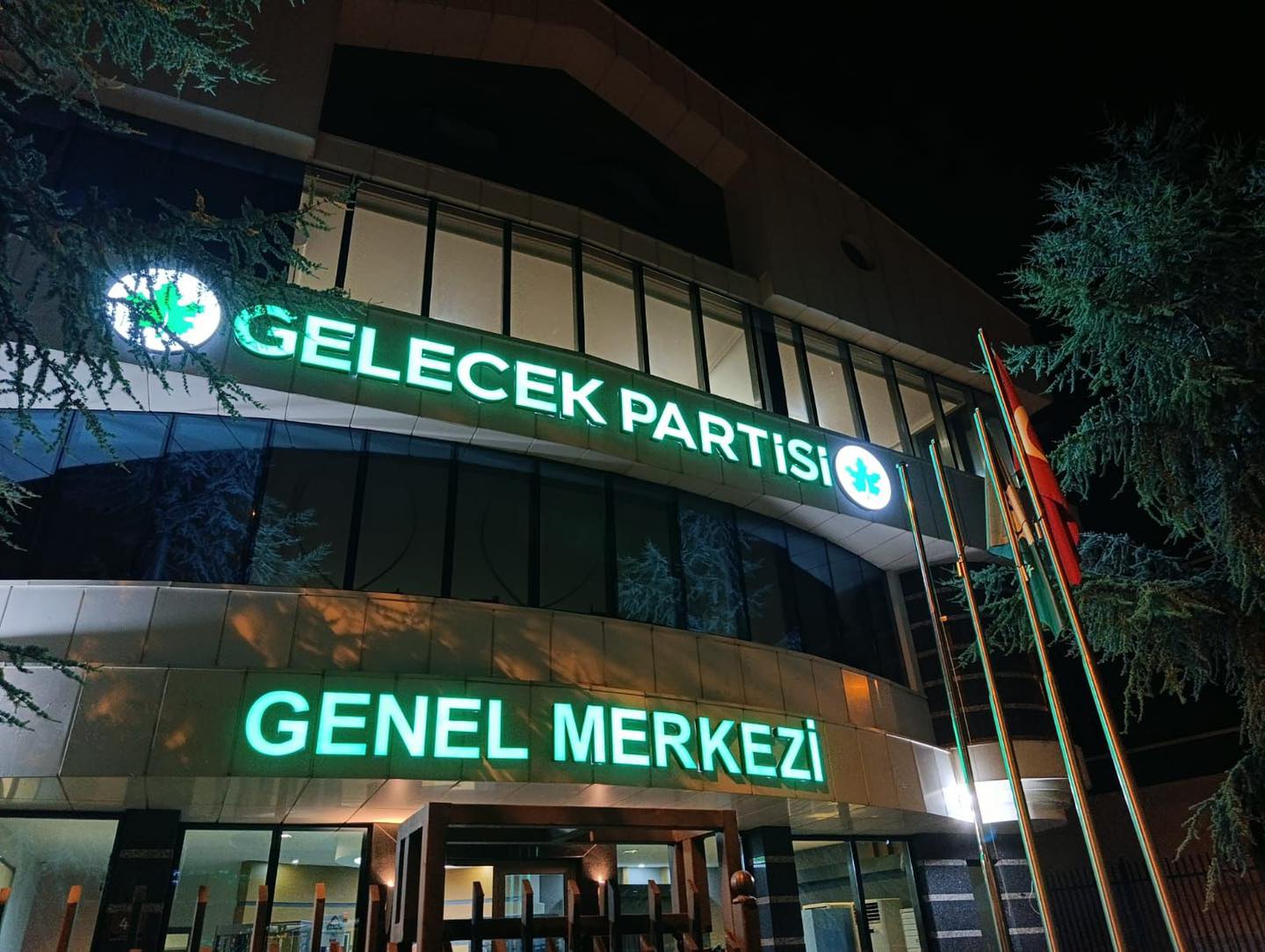 Gelecek Partisi Yeni Genel Merkezine Taşınıyor2