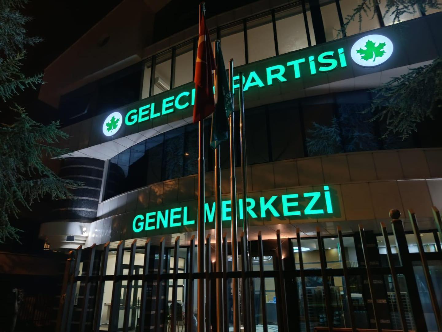 Gelecek Partisi Yeni Genel Merkezine Taşınıyor3