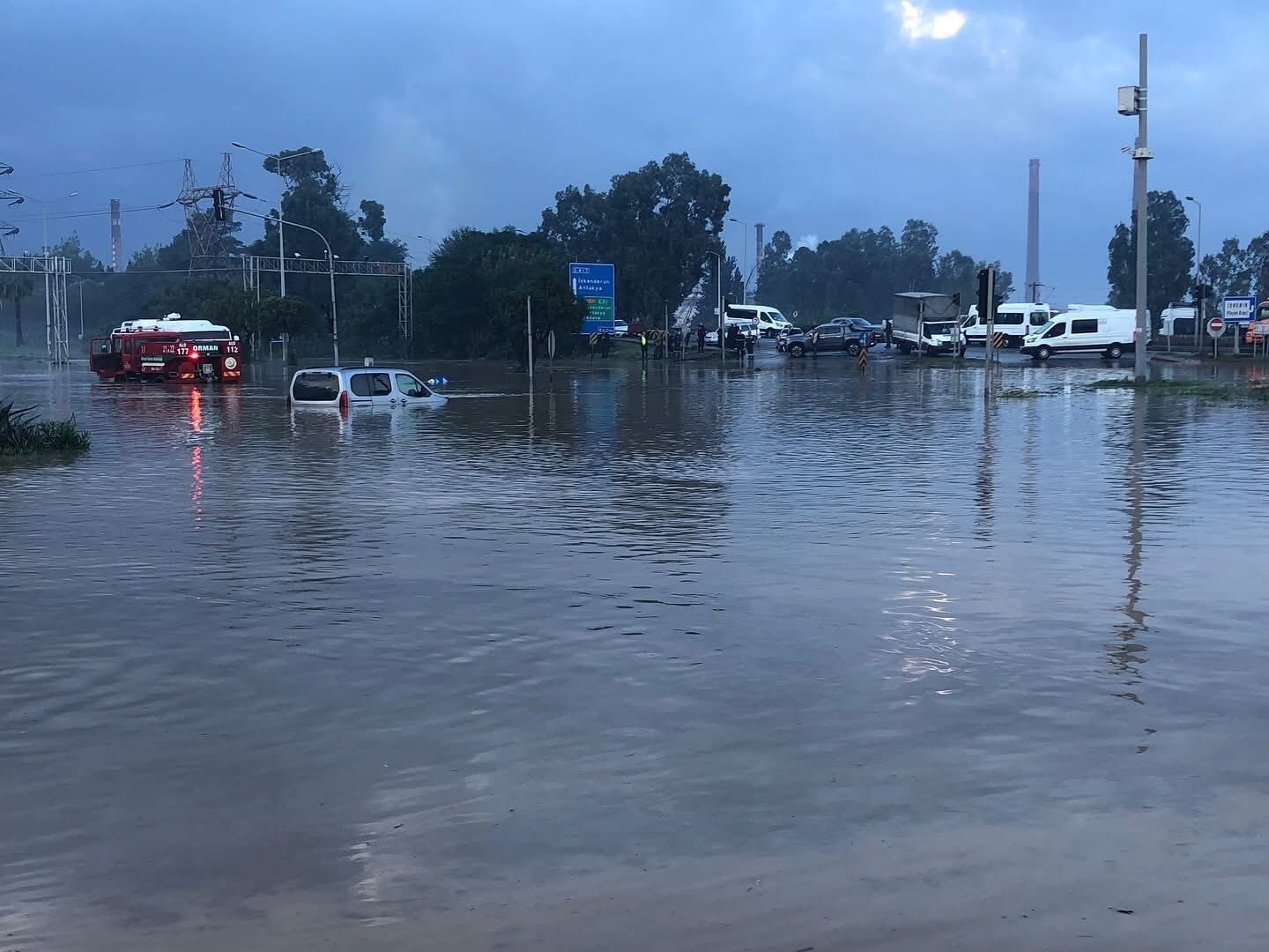 Hatay Payas’ta Şiddetli Yağış Hayatı Felç Etti2