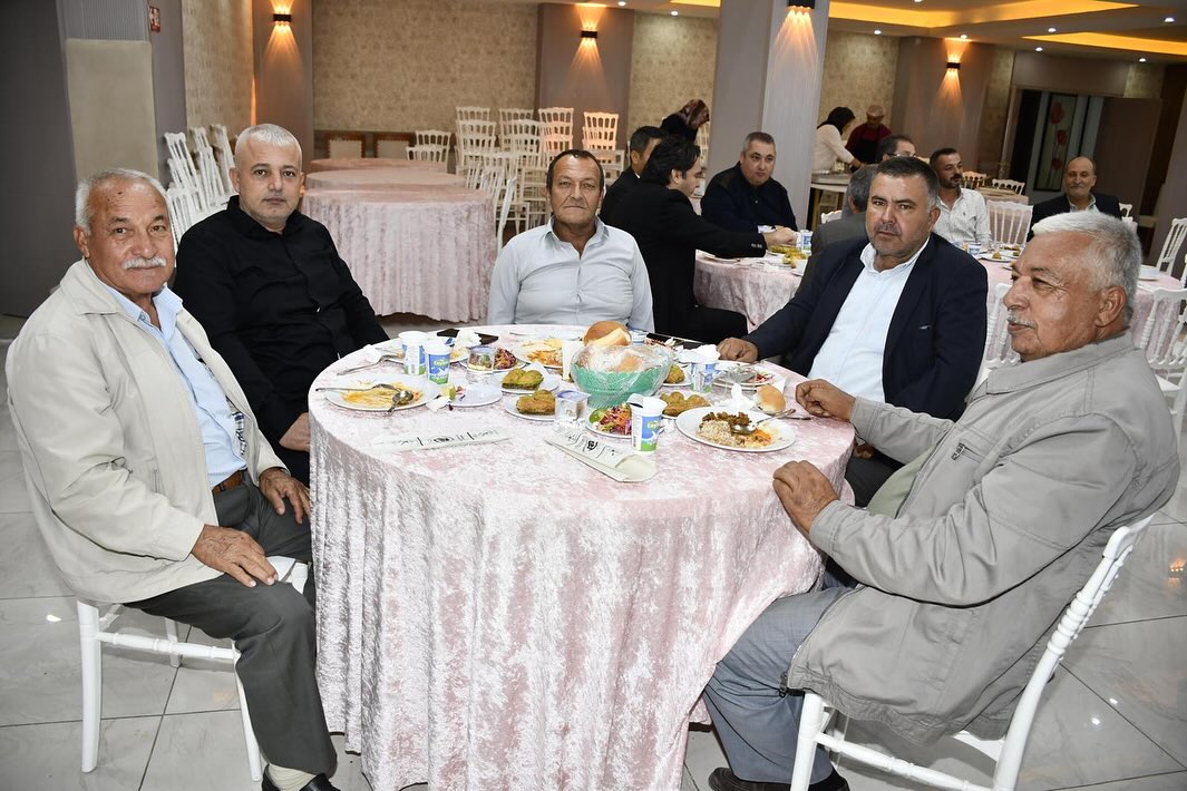 Kadirli Kaymakamı Erdinç Dolu Muhtarlarla Yemekte Buluştu6