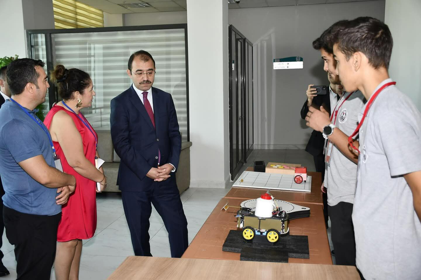 Kadirli’de Öğrencilerin Bilim Projeleri Görücüye Çıktı7