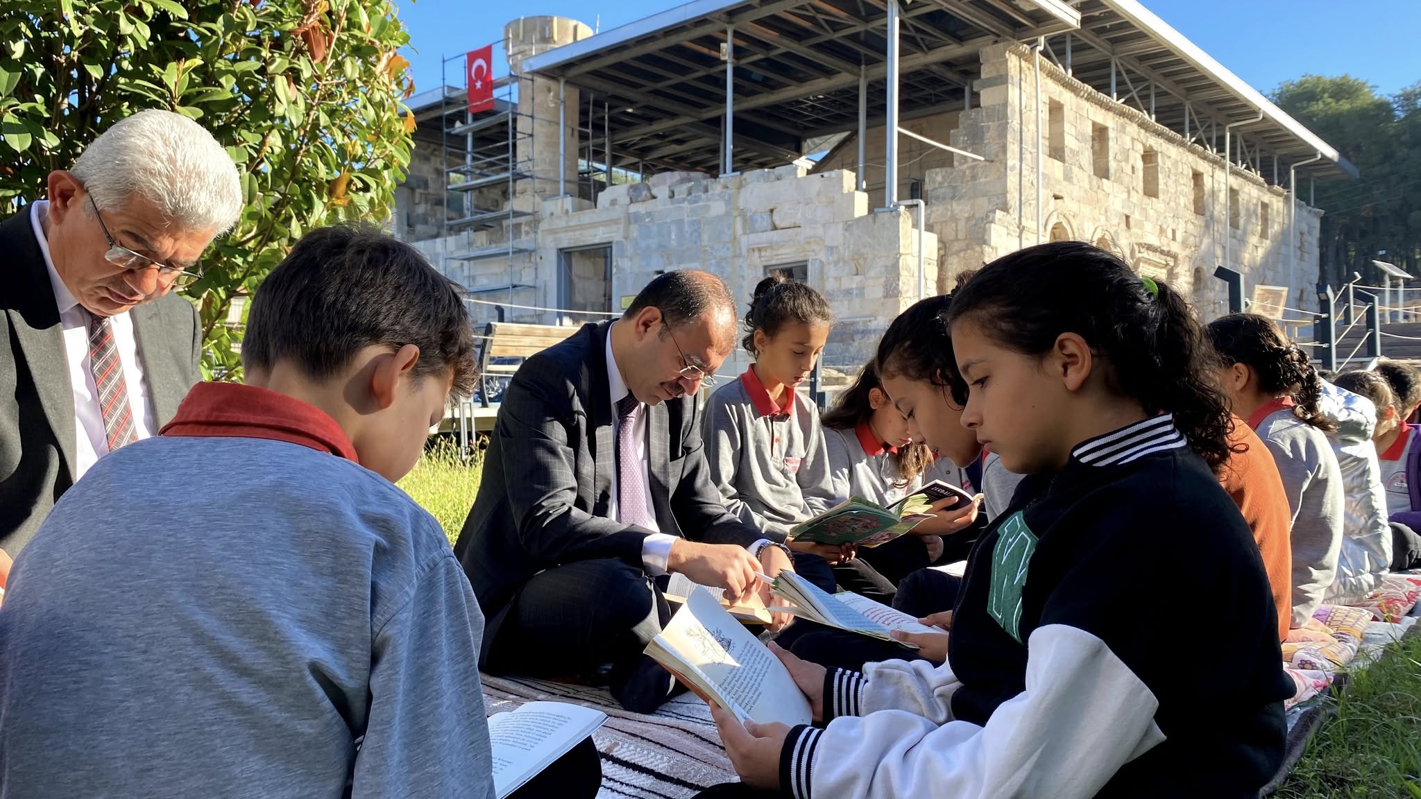 Kadirli’de Tarihi Ala Cami’de Kitap Okuma Etkinliği2