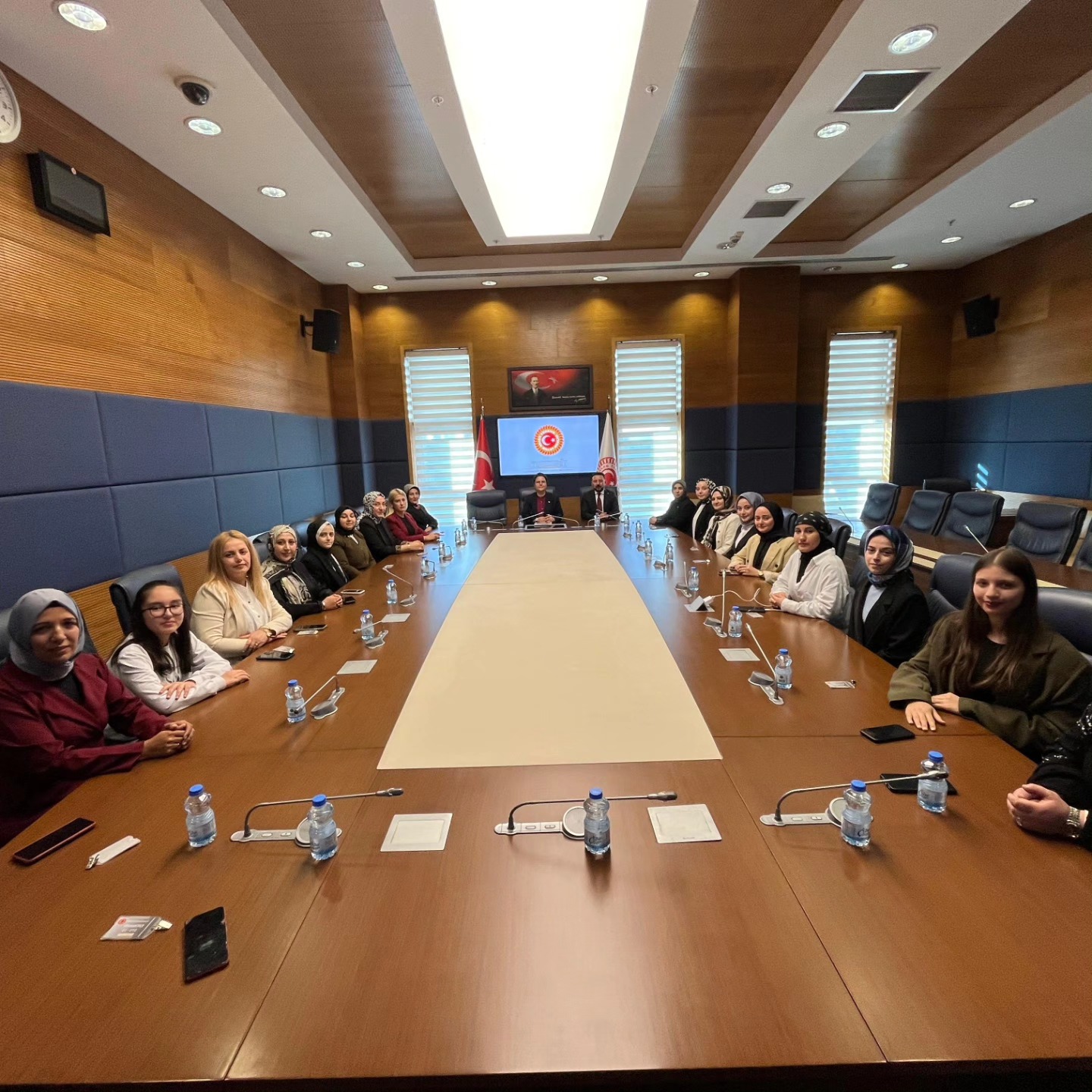 Kararmaz, Tbmm’de Milletvekilleriyle Projeleri Görüştü3