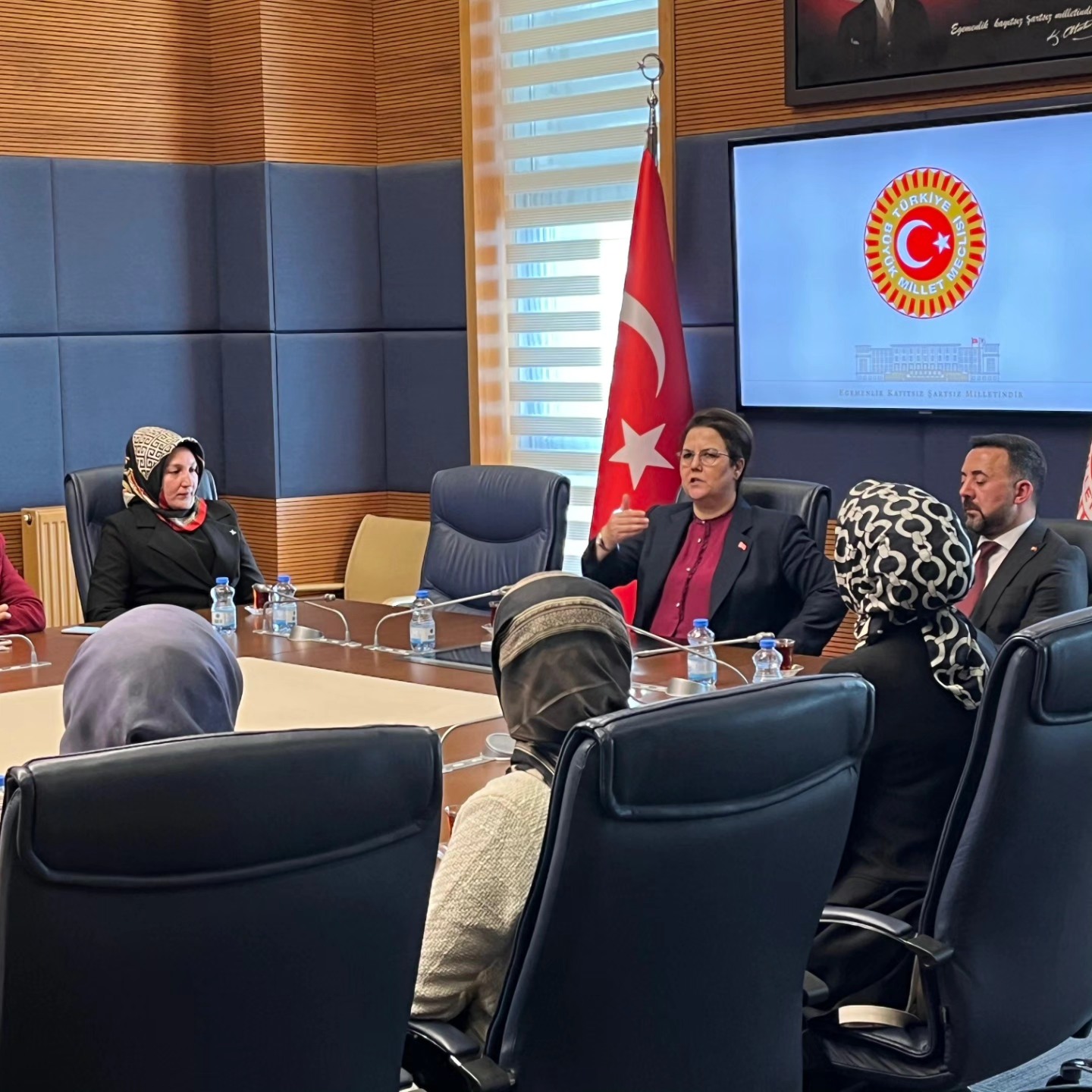 Kararmaz, Tbmm’de Milletvekilleriyle Projeleri Görüştü6