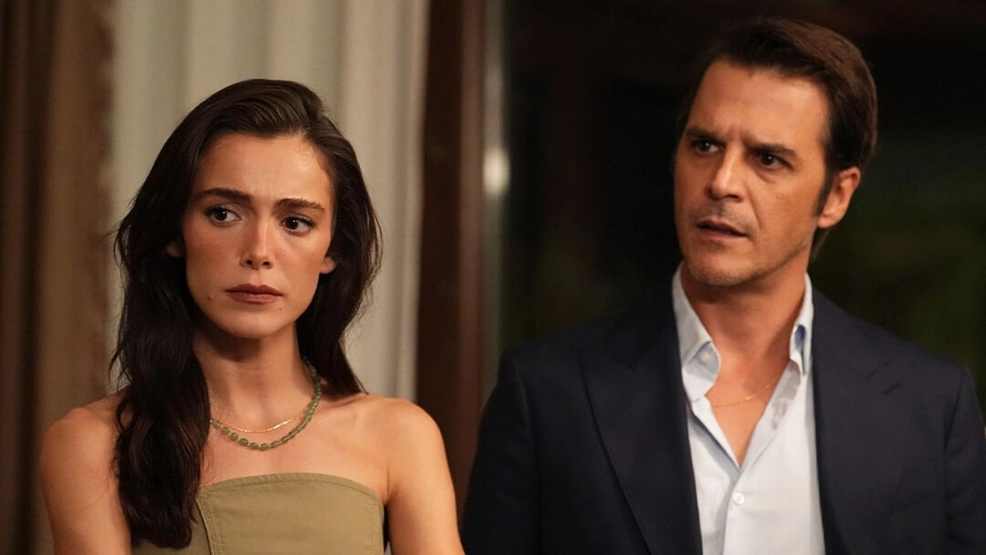 Kıskanmak Dizisi Mükerrem Kimdir Hafsanur Sancaktutan2