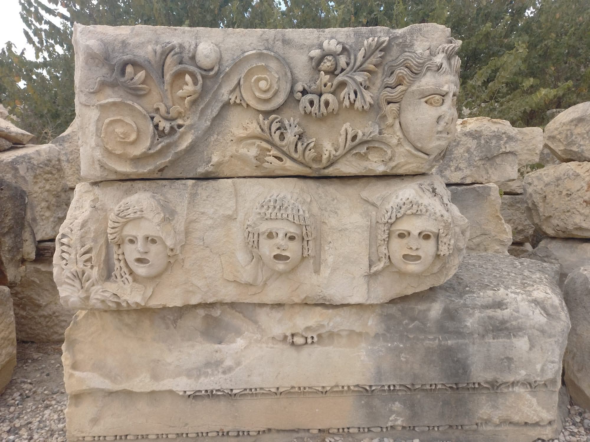 Likya’nın Sessiz Tanığı Myra Antik Kenti Ve Kaya Mezarları11