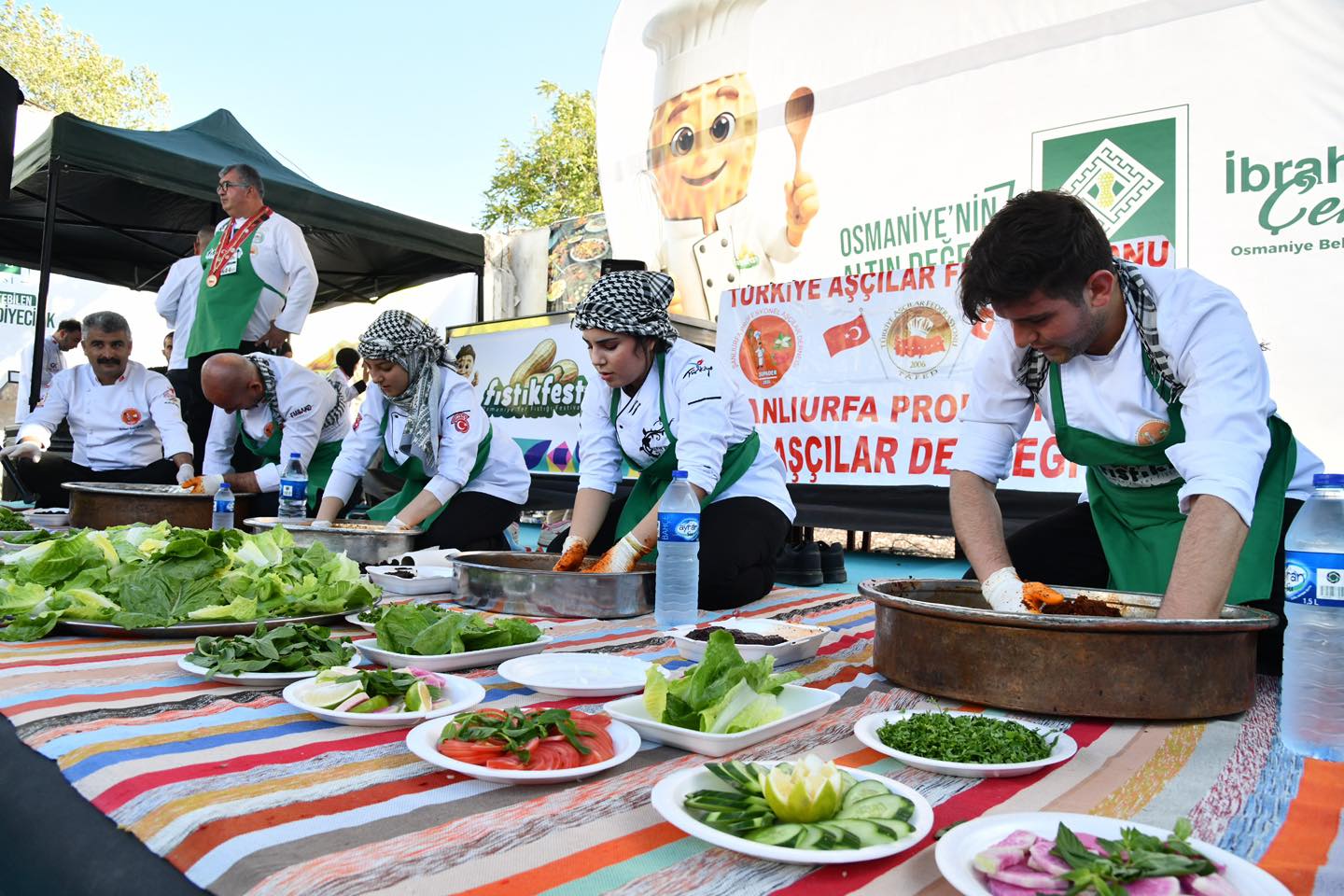 Osmaniye Fıstık Festivali’nde Urfalı Ustalardan Lezzet Şovu4