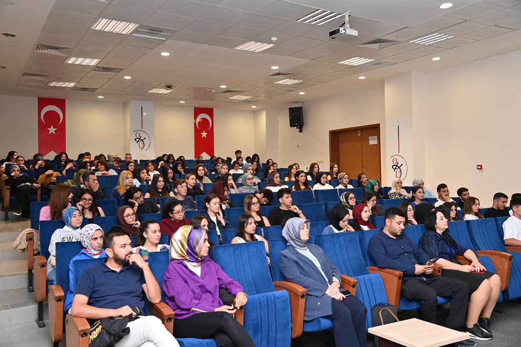 Osmaniye Korkut Ata’da Sosyal Hizmet Etkinliği Düzenlendi2-1