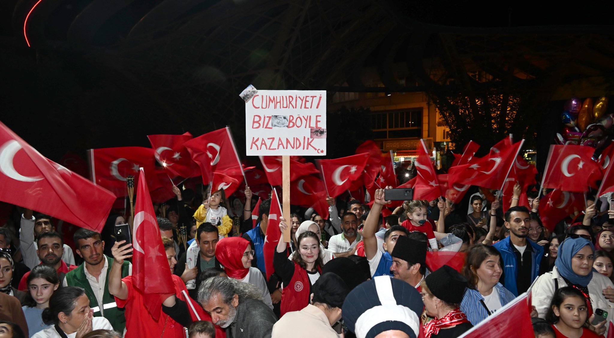 Osmaniye’de 29 Ekim Coşkusu Fener Alayı Ve Bayrak Yürüyüşü3