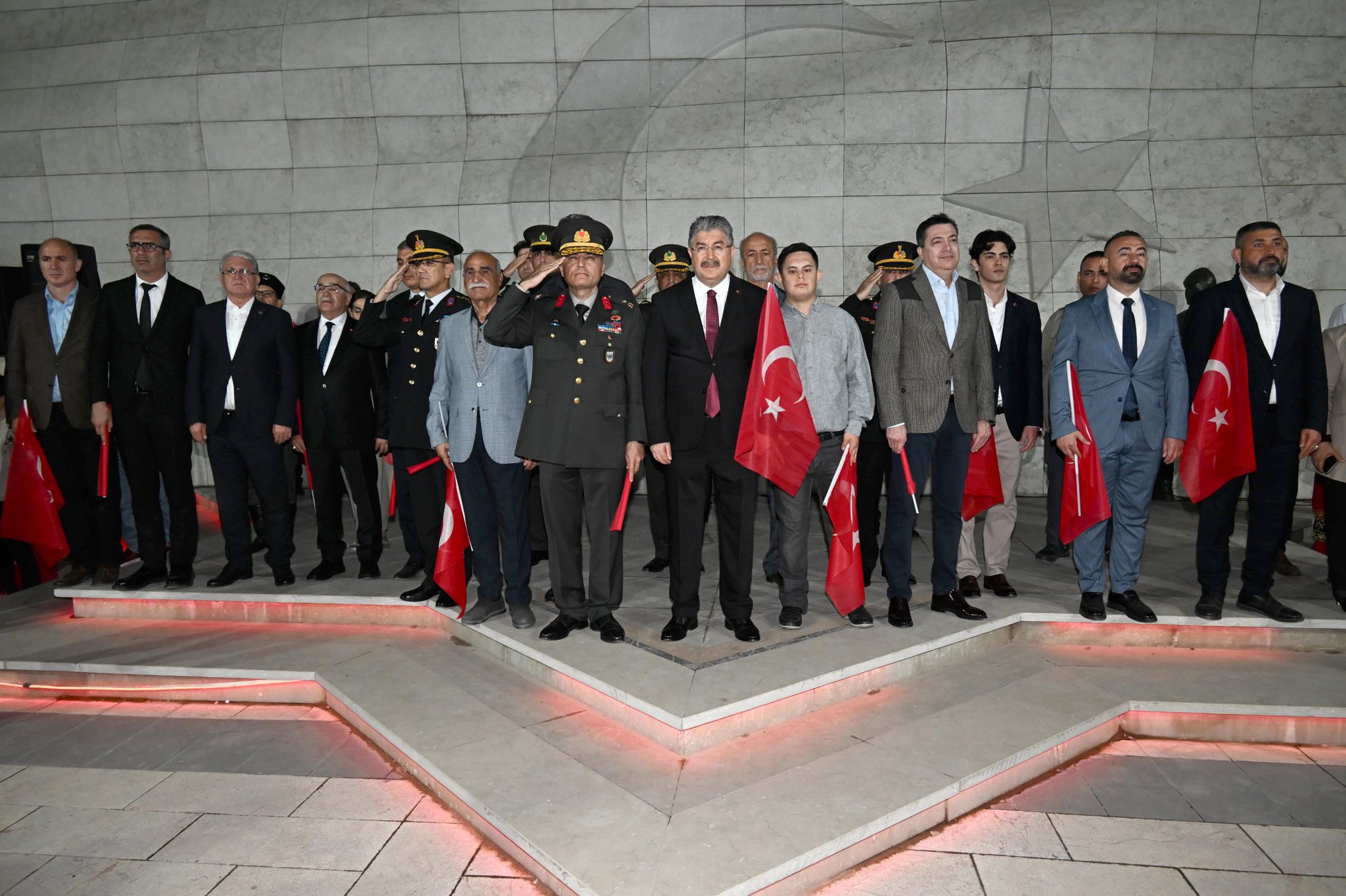 Osmaniye’de 29 Ekim Coşkusu Fener Alayı Ve Bayrak Yürüyüşü4