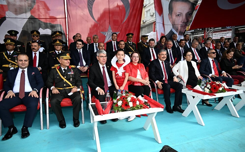 Osmaniye’de 29 Ekim Cumhuriyet Bayramı Coşkuyla Kutlandı2