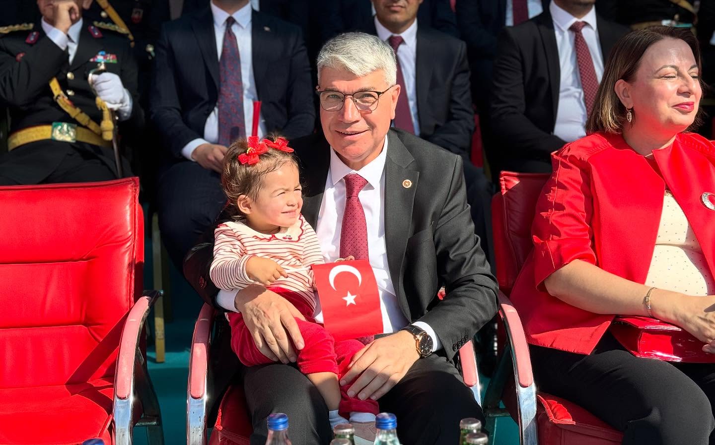 Osmaniye’de 29 Ekim Cumhuriyet Bayramı Coşkuyla Kutlandı3