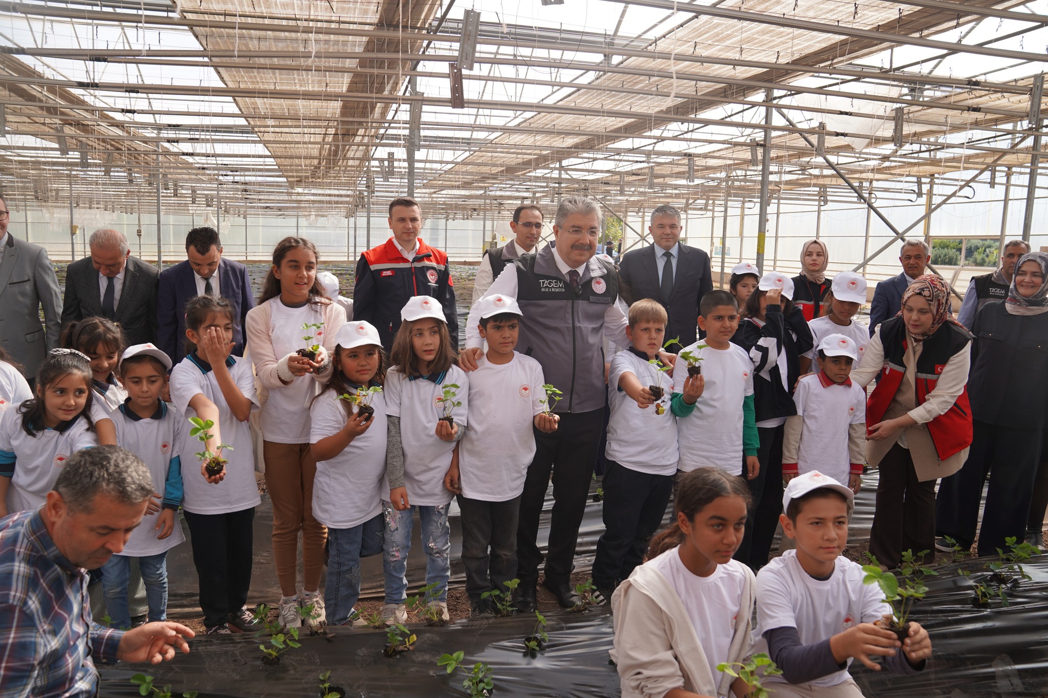 Osmaniye’de Çocuklar Kooperatifçiliği Öğrendi16