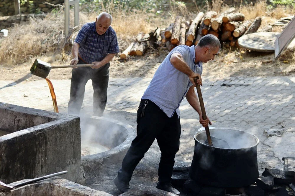 Osmaniye’de Geleneksel Yöntemle Pekmez Yapımına Başlandı4