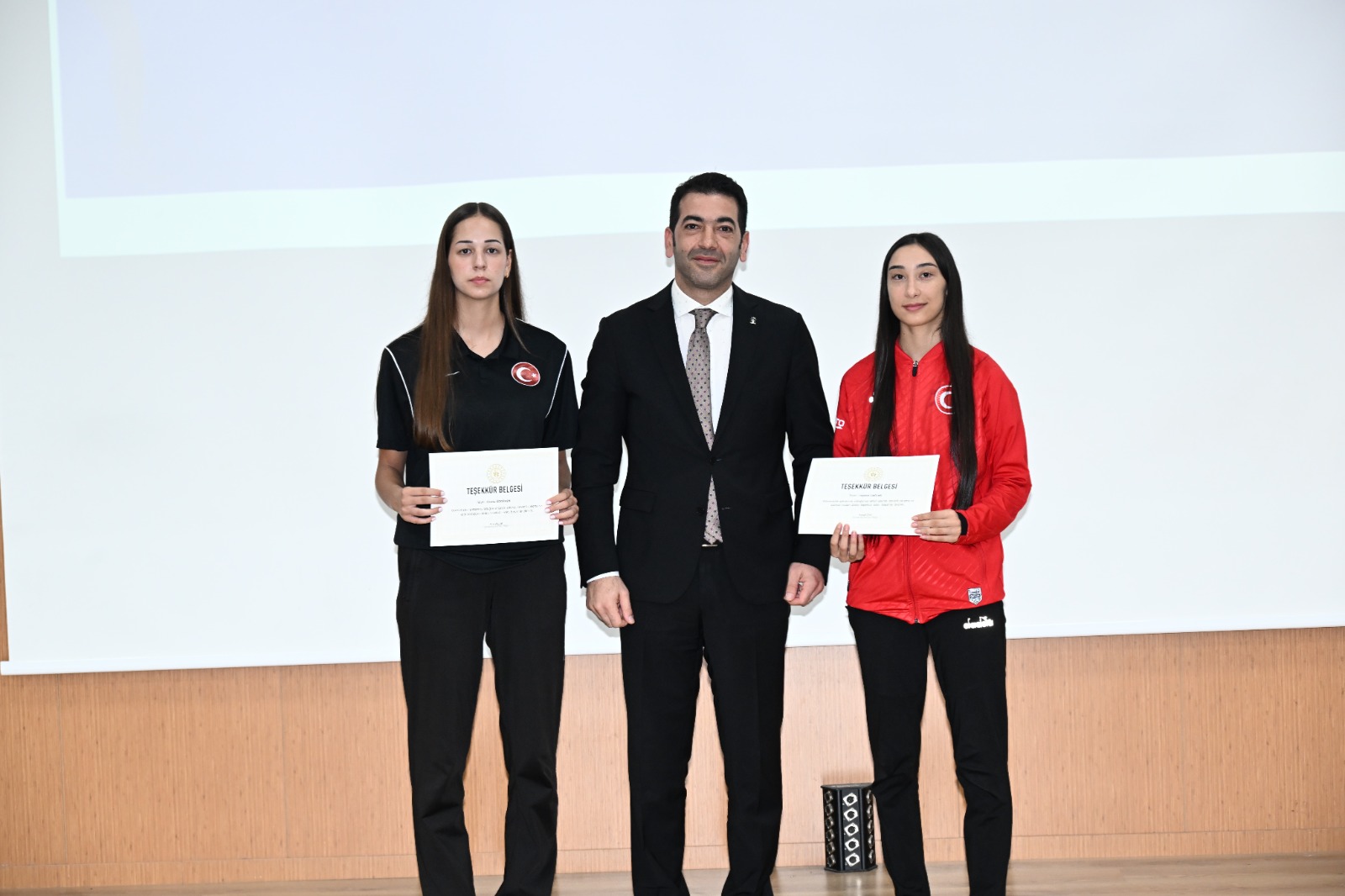 Osmaniye’de Sporun Enleri Ödül Töreni Coşkuyla Gerçekleşti7