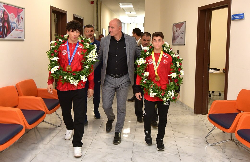 Osmaniyeli Güreşçiler Balkan Şampiyonu Oldu (2)