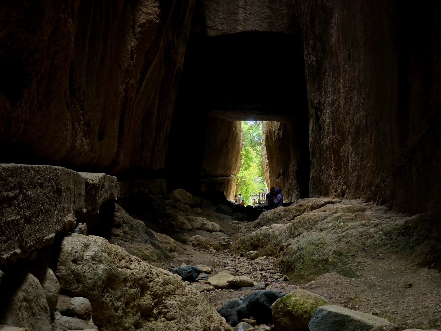Titus Tüneli Ve Beşikli Mağara Turist Akınına Uğruyor5