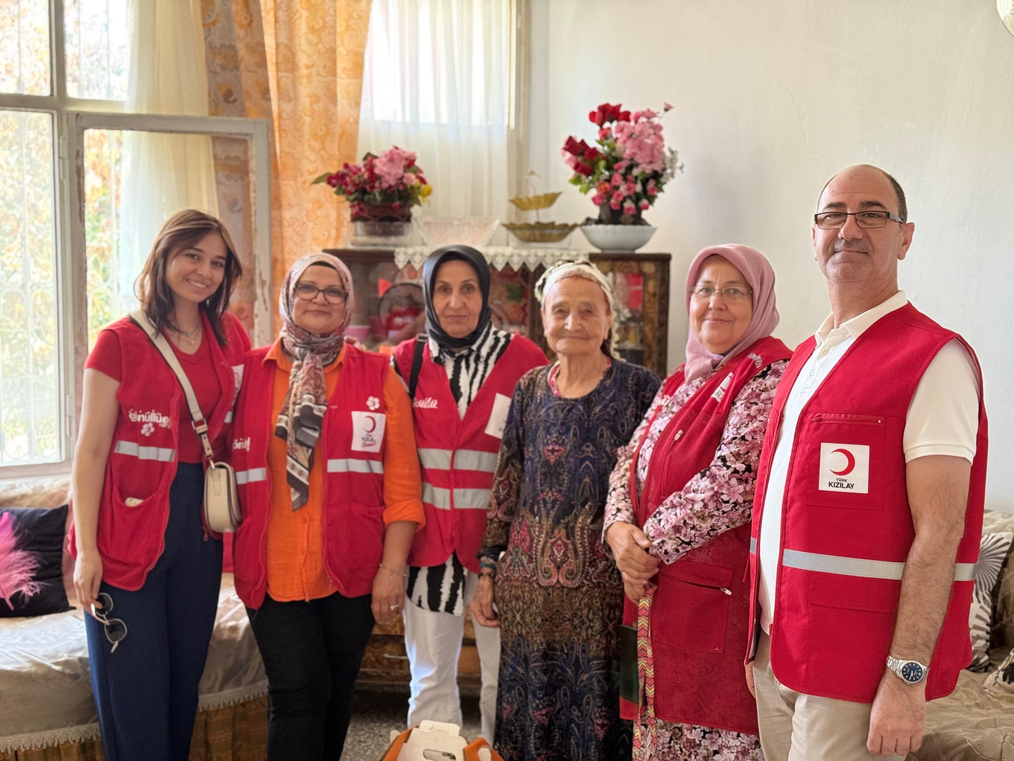 Türk Kızılay Kadirli’den Asırlık Çınarlara Vefa11