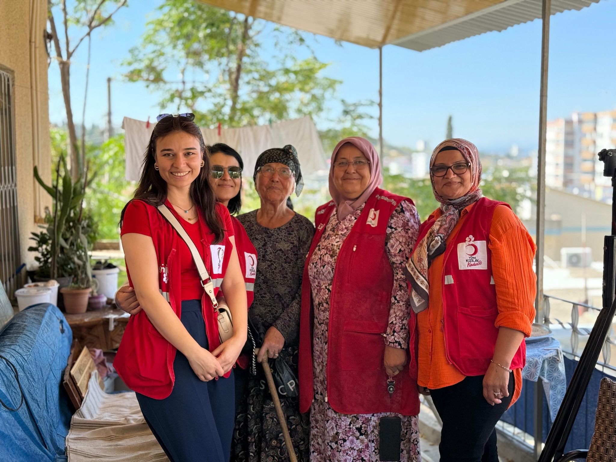 Türk Kızılay Kadirli’den Asırlık Çınarlara Vefa3