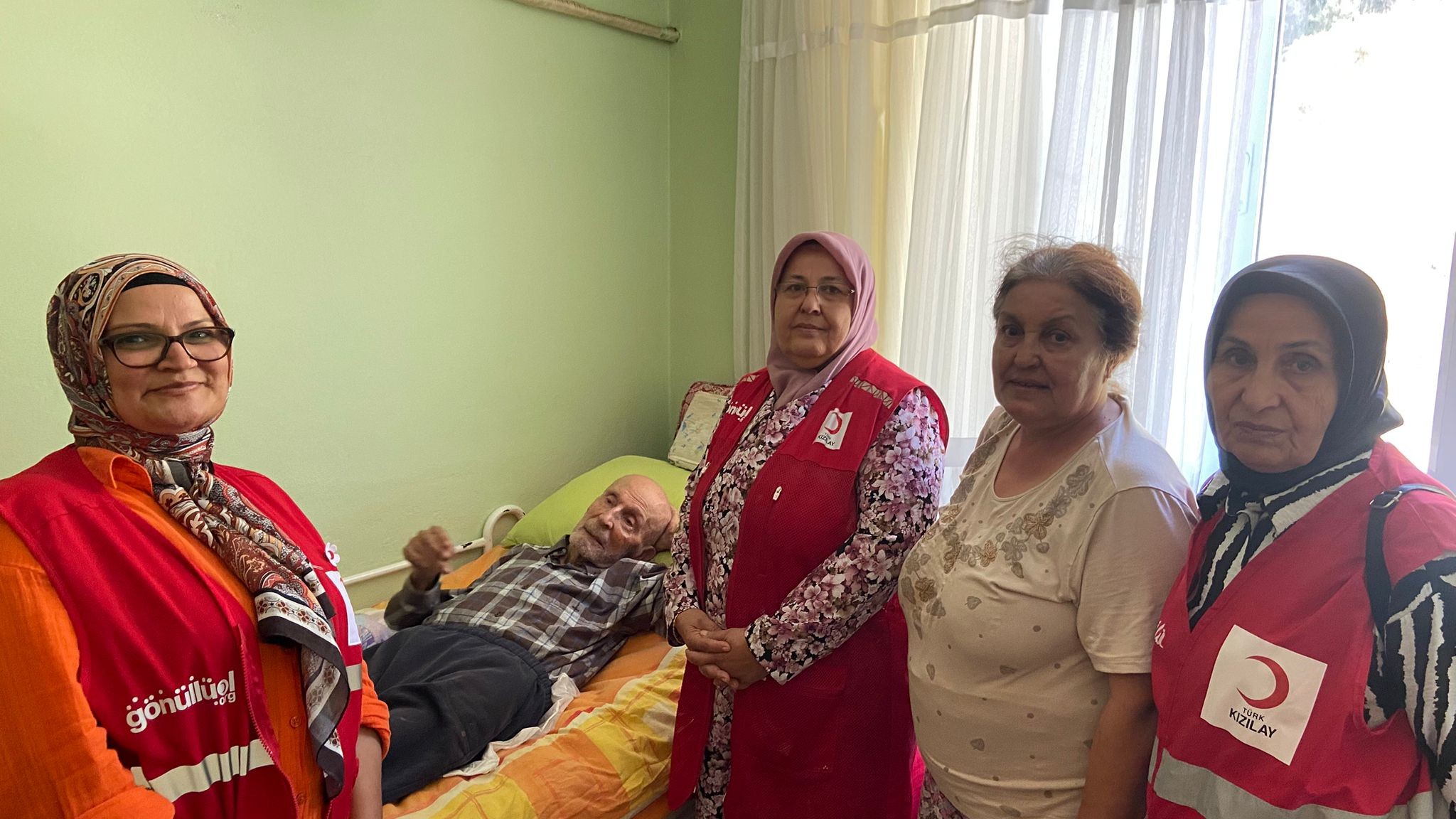 Türk Kızılay Kadirli’den Asırlık Çınarlara Vefa8