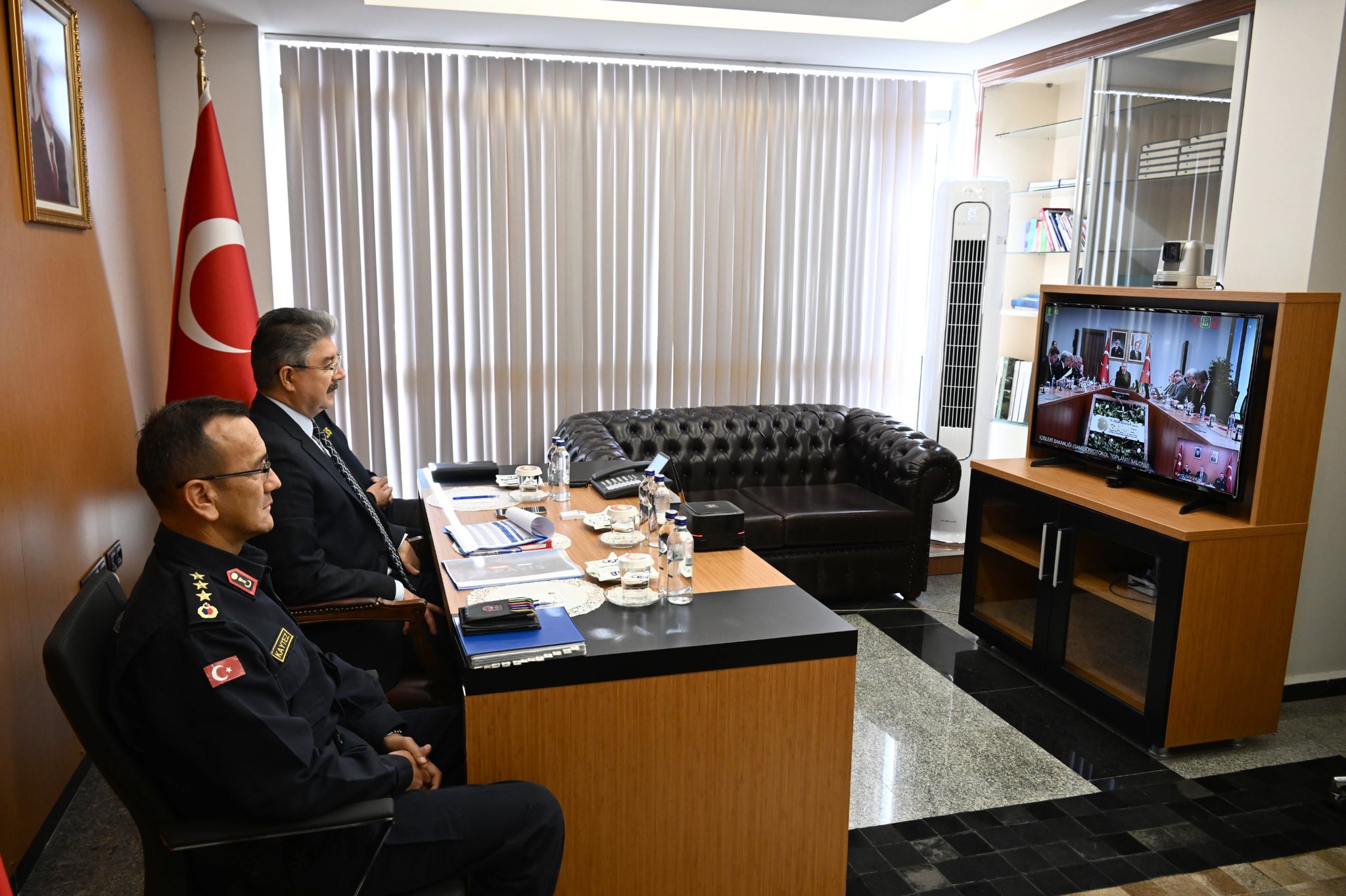 Vali Dr. Erdinç Yılmaz Asayiş Toplantısına Katıldı2