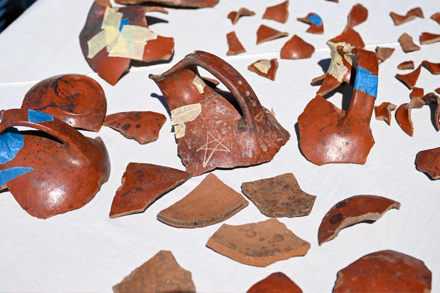 Van Ayanis Kalesi’nde Urartu Seramikleri Restore Ediliyor3