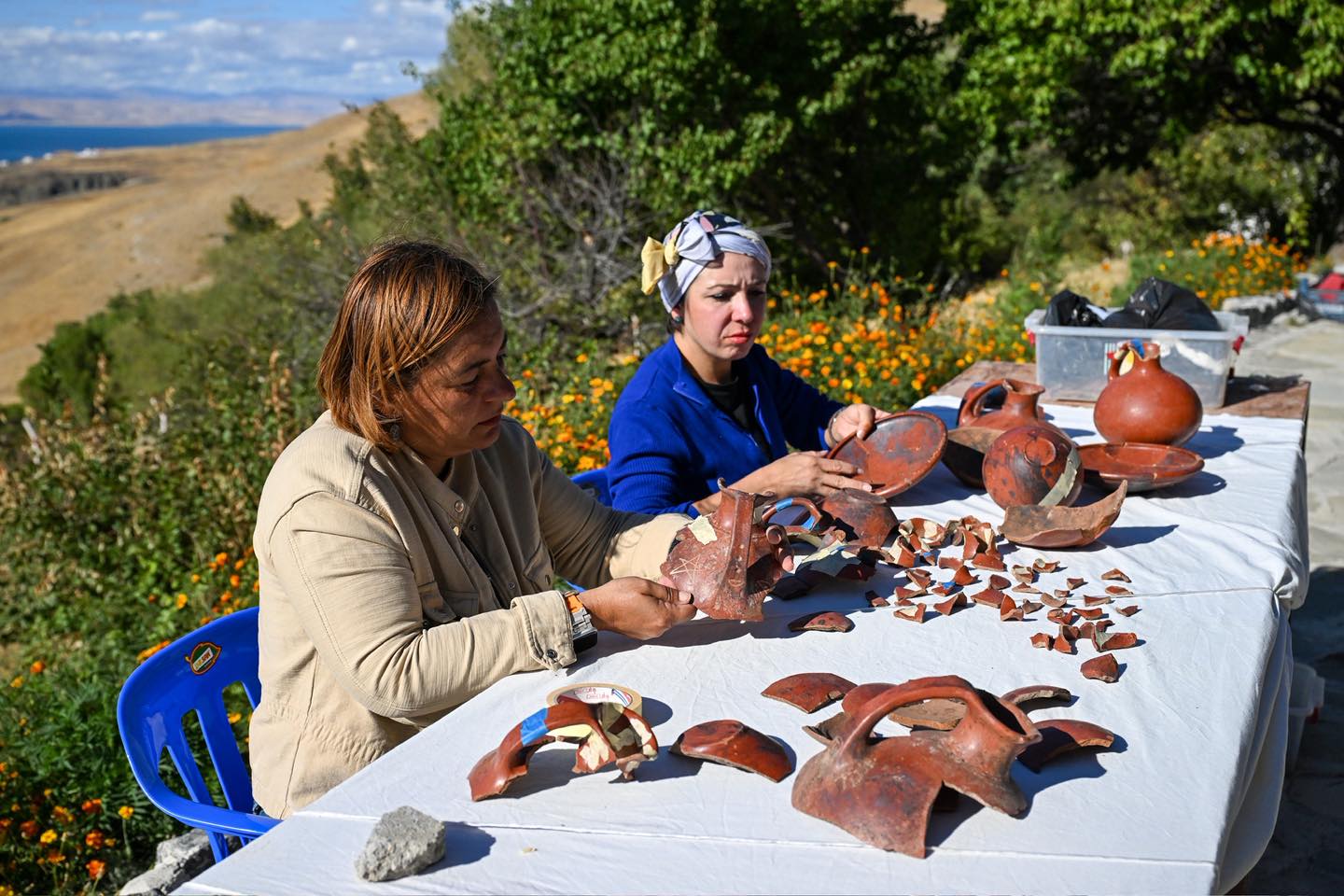 Van Ayanis Kalesi’nde Urartu Seramikleri Restore Ediliyor6