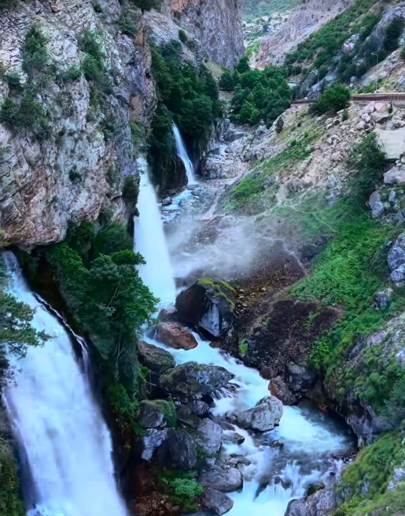 Yahyalı’daki Kapuzbaşı Şelaleleri Görenleri Büyülüyor (2)