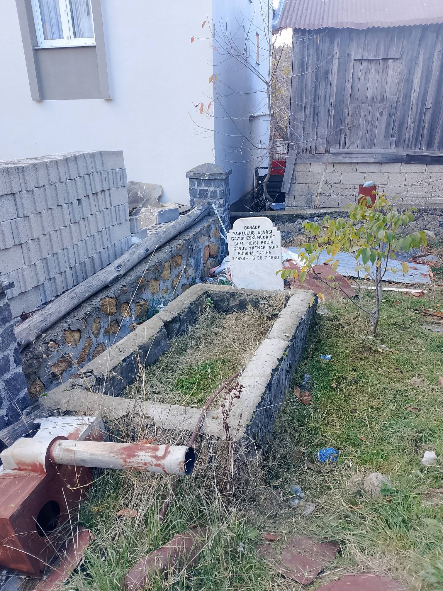 Kadir Çavuş’un Unutulmuş Mezarı İlgi Bekliyor