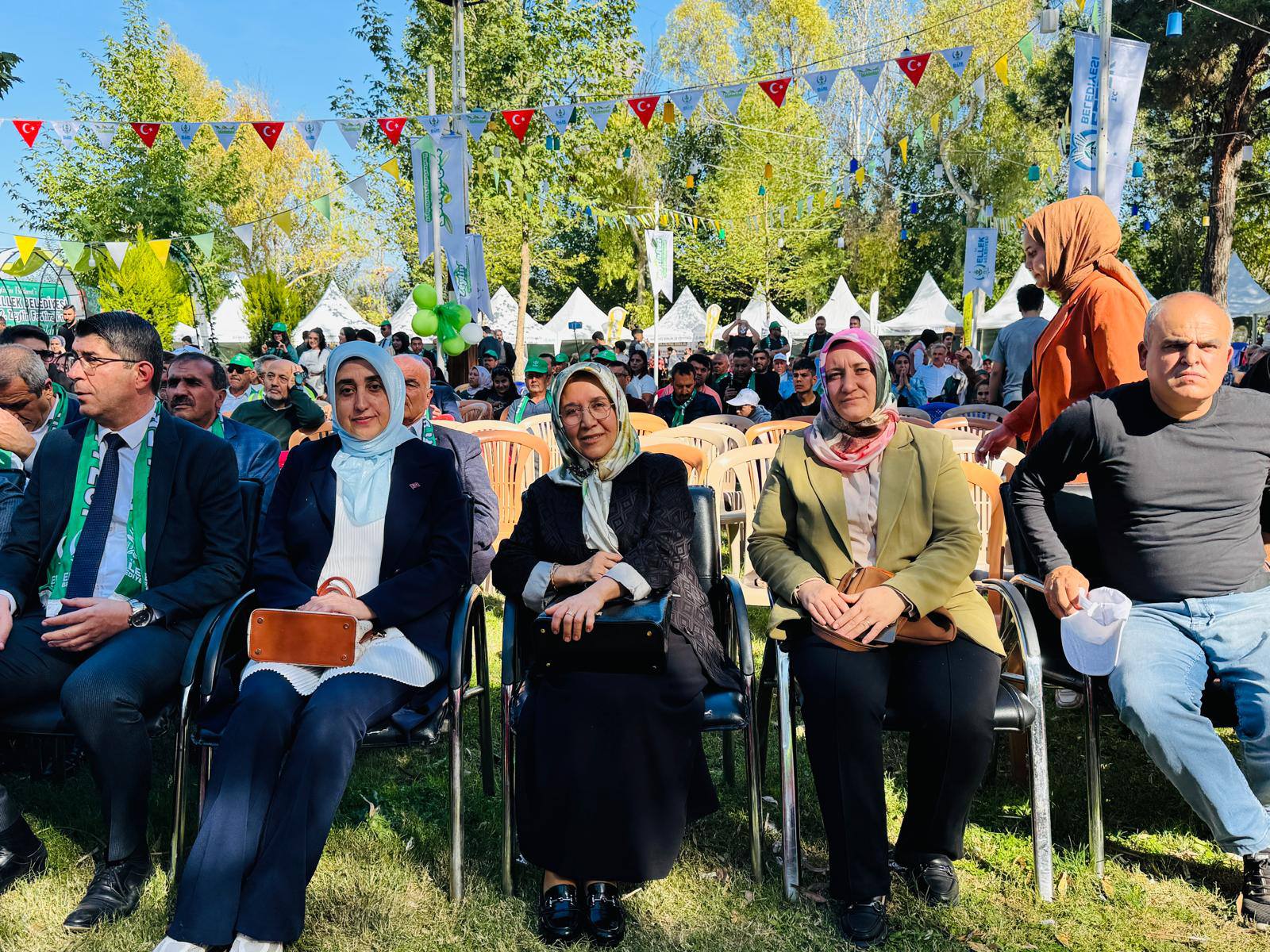 Ak Parti Düziçi Kadın Kolları, Ellek Zeytinfest’te Dayanışma Mesajı Verdi (5)