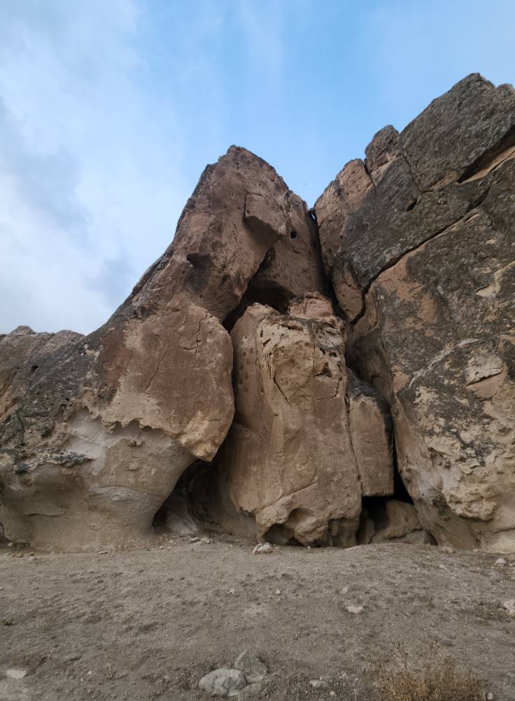 Aksaray’da Tarihi Kale Ve Mağaralar Ziyaretçileri Büyülüyor7