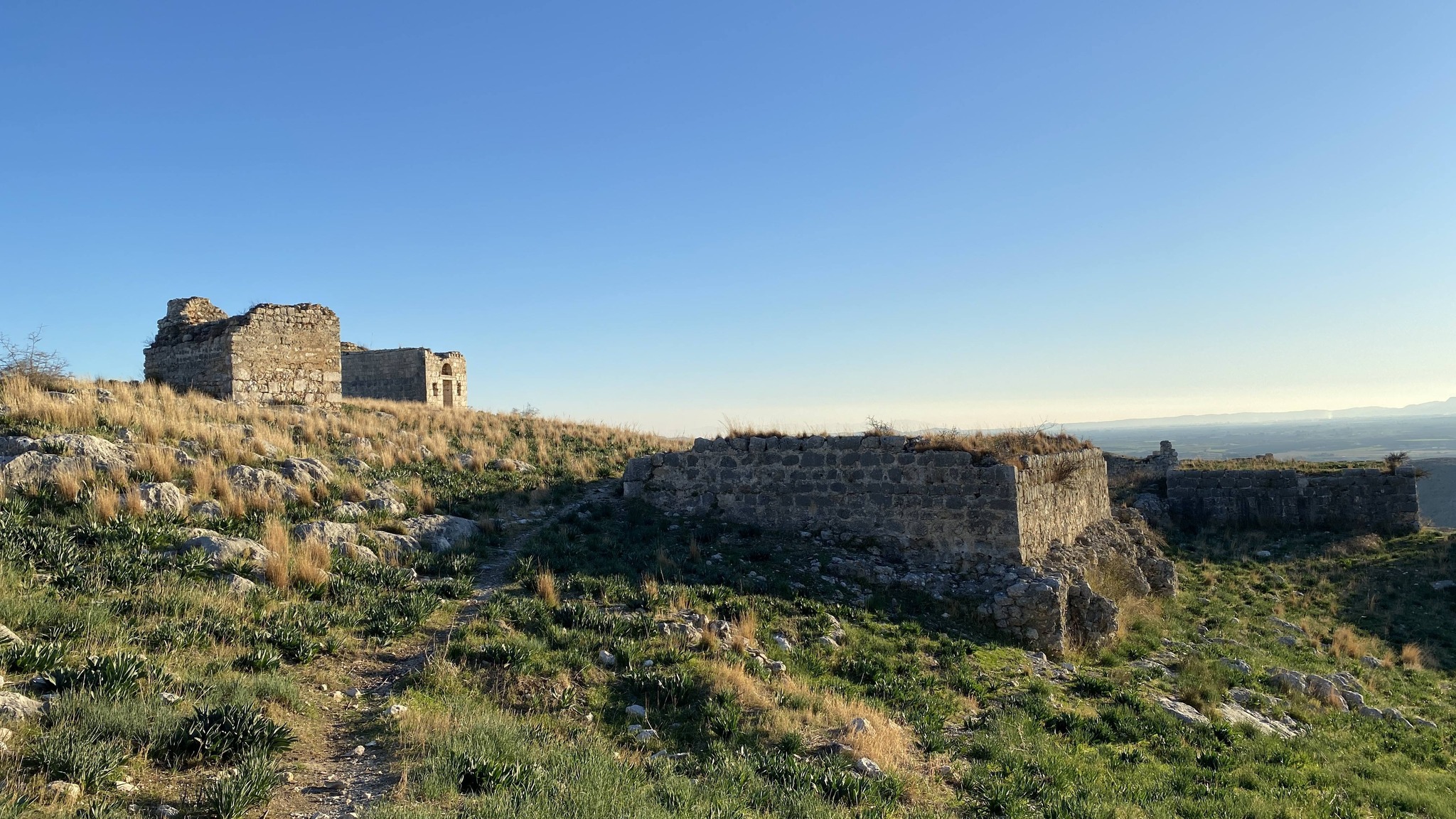 Anavarza Kalesi Çukurova’nın Tarih Hazinesi Ziyaretçilerini Bekliyor (7)