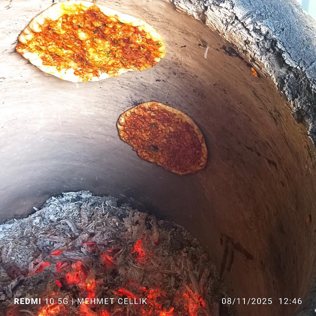 Antakya Madenboyu’nda Biberli Ekmek Geleneği Devam Ediyor5