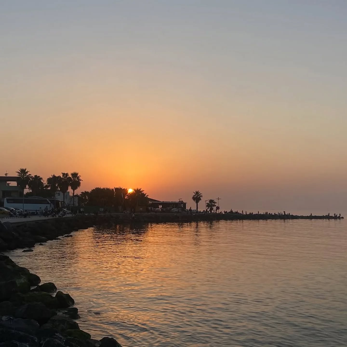 Arsuz Karaağaç Sahilinde Gün Batımı Büyülüyor7